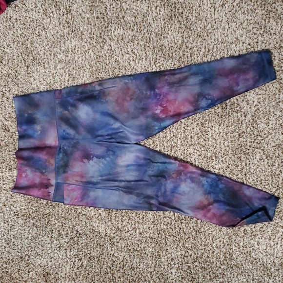 Athleta Pants - Athleta leggins